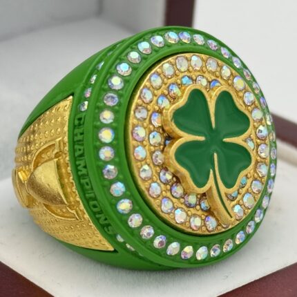 4 LEAFED CLOVER CHAMPION RING --- GREEN BODY, PRISMATIC STONES (ITEM #34-56)