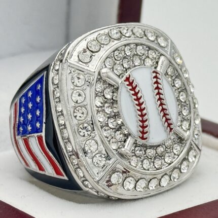 BASEBALL PARTICIPATION RING --- SILVER BODY, PAINTED BALL WITH BATS (Item #21-33)